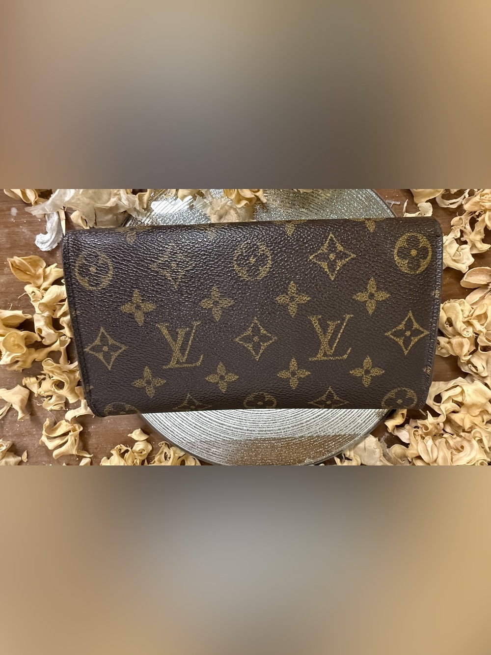 Vintage Louis Vuitton Brown Monogram Wallet/Crossbody with Gold Chain with COA - Picture 3 of 14